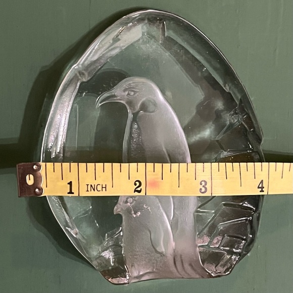 Nybro Sweden Crystal winter ice scene penguin and baby display/paperweight gift. - Picture 13 of 14